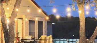 Cozy Getaway Near Lake Travis