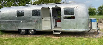 Bury - Lodge - Sleeps 2 - Parking