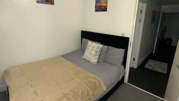 3 chambres, fer et planche Ă repasser, Wi-Fi, draps fournis