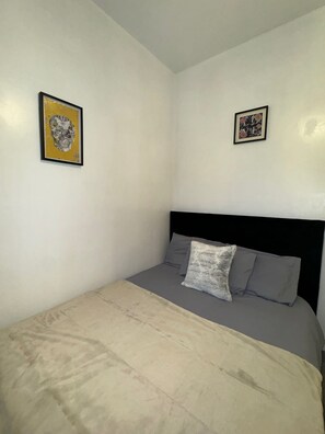 3 dormitorios, tabla de planchar con plancha, wifi y ropa de cama