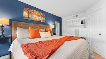 1 bedroom, iron/ironing board, travel cot, free WiFi