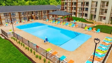 Indoor pool, outdoor pool