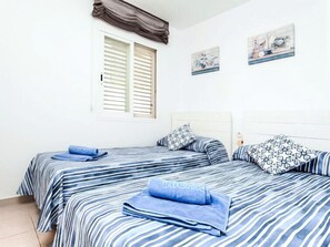 4 bedrooms - Global Ronda - By Global Rental Holidays 7980 (L'Escala)