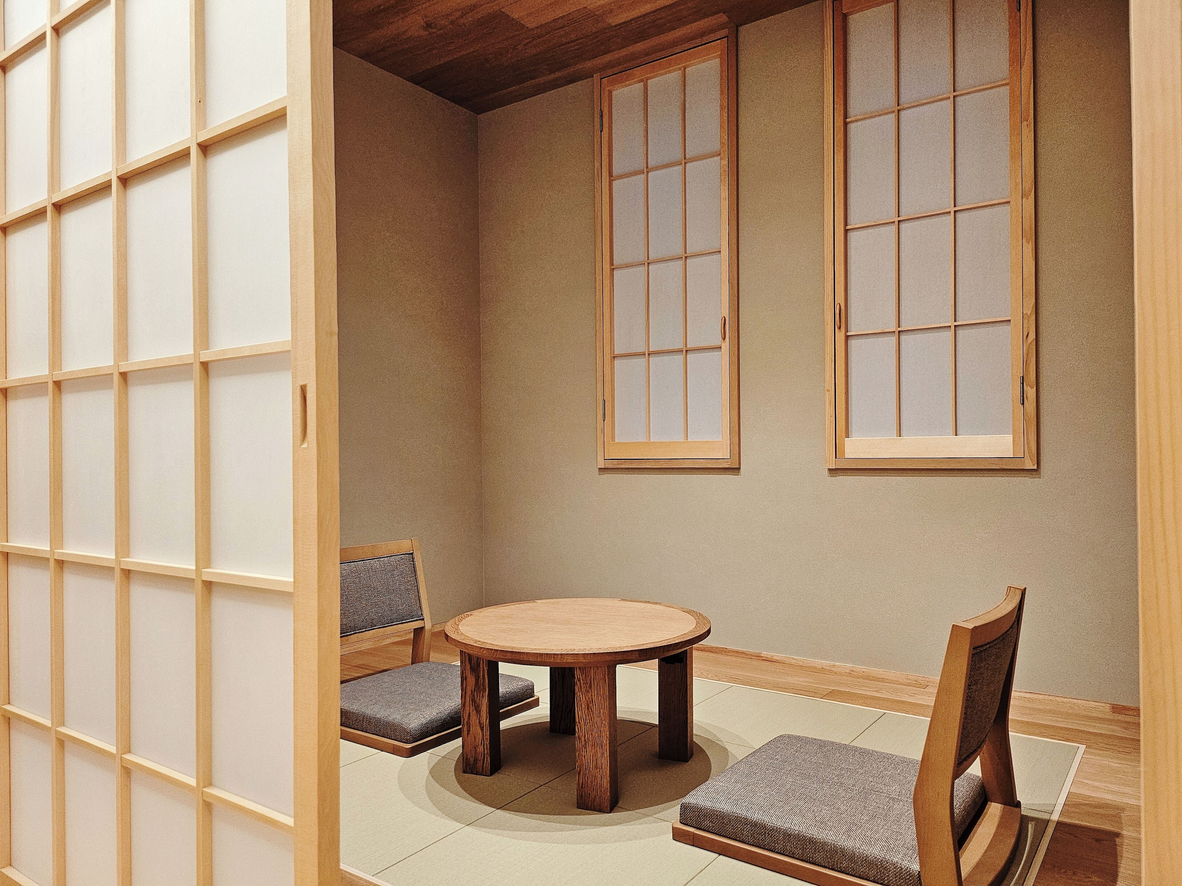 Superior Quadruple Room | Living area | 43-inch LED TV with cable channels, Netflix, streaming services