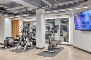 Fitness facility - Blueground | Midtown, gym & w/d, near Chrysler (New York)