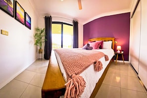 4 Schlafzimmer, Bügeleisen/Bügelbrett, WLAN, Bettwäsche