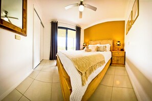 4 Schlafzimmer, Bügeleisen/Bügelbrett, WLAN, Bettwäsche