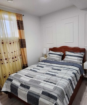 2 bedrooms, iron/ironing board, WiFi, bed sheets - Two bedroom luxury Basement suite (Calgary)