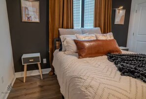 3 habitaciones, tabla de planchar con plancha y wifi gratis 