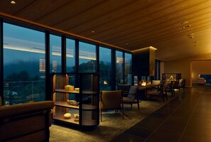 Interior entrance - Gora Kadan Fuji (Oyama)