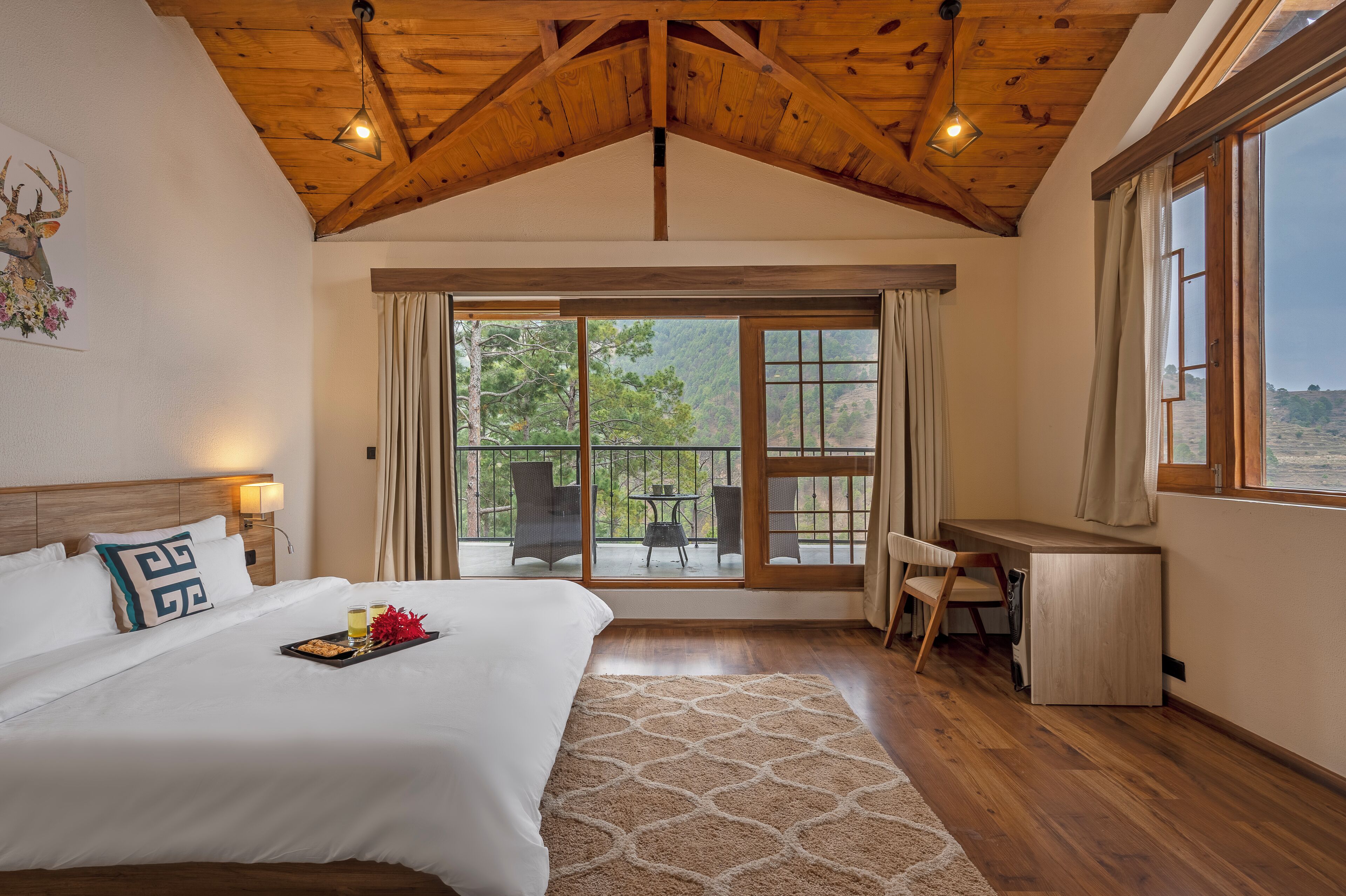 Signature villa | Luxe beddengoed, een kluis op de kamer, individueel gedecoreerd