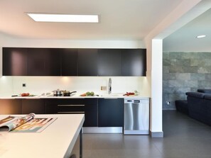 Villa, 4 Bedrooms | Private kitchen - Global Salobre Golf Resort 7990 (San Bartolomé de Tirajana)