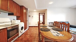 Fridge, microwave, oven, stovetop - Desconectaengalicia Lanzada 85m beach (Sanxenxo)