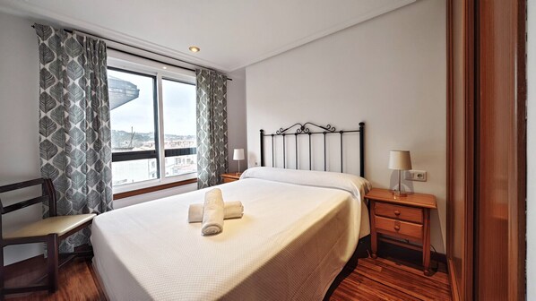 2 bedrooms, WiFi, bed sheets - Desconectaengalicia Lanzada 85m beach (Sanxenxo)