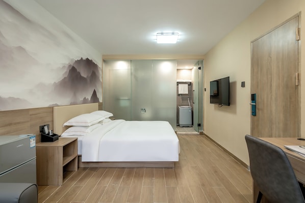 1 bedroom, desk, free WiFi
