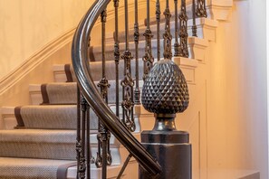 Interior - 8 Rowntree House - sleeps 2 guests  in 1 bedroom (York)