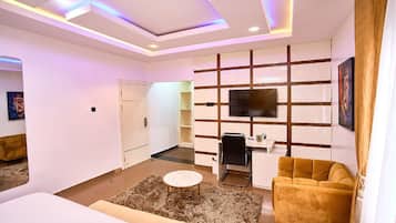 Luxury-Einzelzimmer, 1 King-Bett, Executive-Etage | 1 Schlafzimmer, laptopgeeigneter Arbeitsplatz, kostenloses WLAN