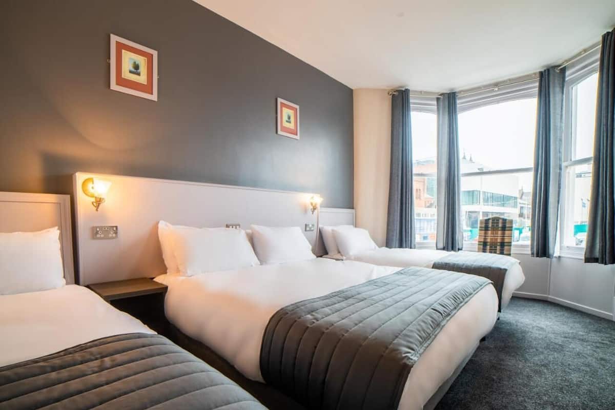 Wifi gratis y ropa de cama
