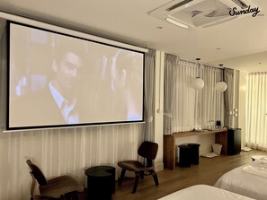 Deluxe Triple Room | Biancheria da letto di alta qualità, tende oscuranti, Wi-Fi gratuito