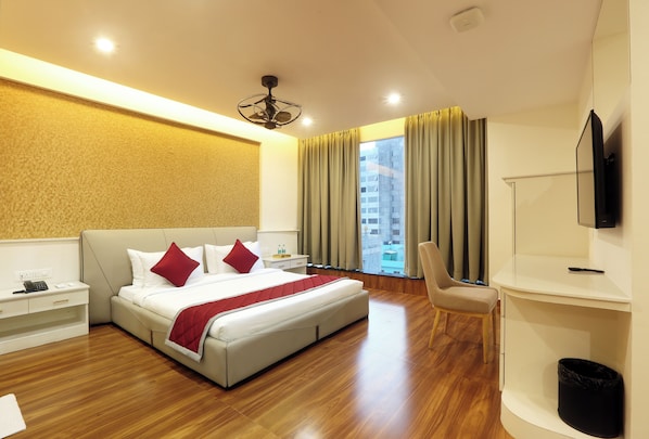 Signature Suite, City View