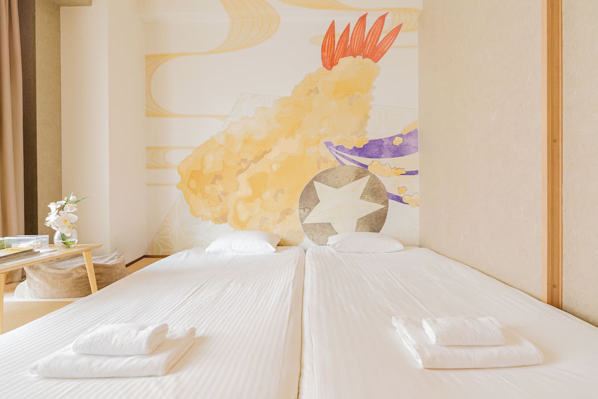 Zimmer, Nichtraucher (NO.301 Tempura Room) | Wohnbereich | 32-Zoll-LCD-Fernseher mit Kabelempfang