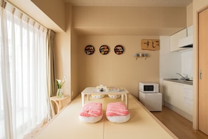 NO.202 Sushi Room, Non Smoking | 1 bedroom, free WiFi - V Boutique House (Osaka)