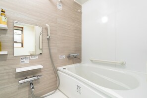 Bañera profunda