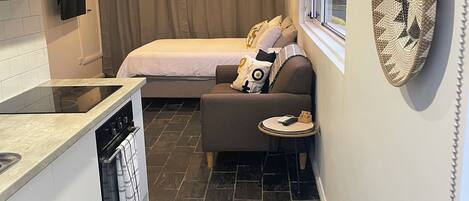 1 bedroom, iron/ironing board, WiFi