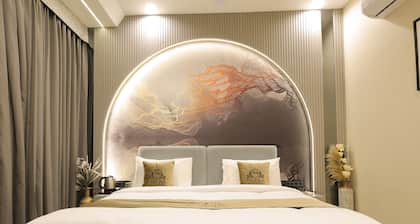The Meera Hotel