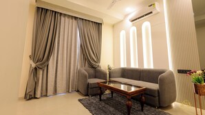 Unclassified image, 2 of 41, button - The Meera Hotel (Ujjain)