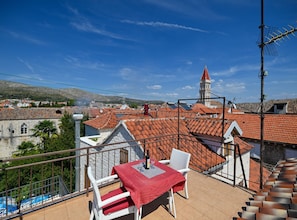Hus (Five Bedroom Holiday Home) | Terrasse/patio