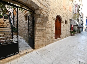 House (Five Bedroom Holiday Home) | Exterior - Palace Andreis (Trogir)