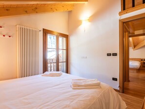 2 soverom, reiseseng for barn og wi-fi