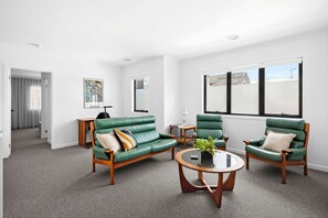 Upstairs Second Living Room - St Helens I Stunning Family Townhouse in Geelong (Rippleside)