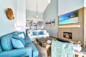 Smart TV, fireplace