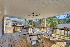 Terrace/patio - Deck, Grill & Dock Access: Lake Keowee Retreat! (Seneca)