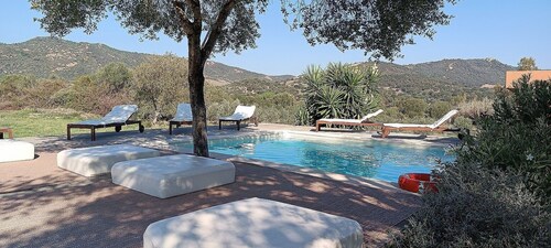 Casa Perella C: A graceful cottage surrounded by the greenery, with Free WI-FI.