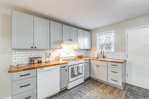 Fridge, microwave, stovetop, dishwasher - Close to Downtown & Parks: Modern Anchorage Home (Anchorage)