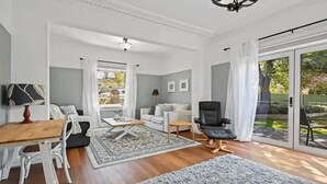 Living area - Bant Cottage, Bant Cottage - Gorgeous Renovation, Neatly Styled (South Bathurst)
