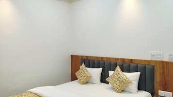 Standard Double Room | Free WiFi