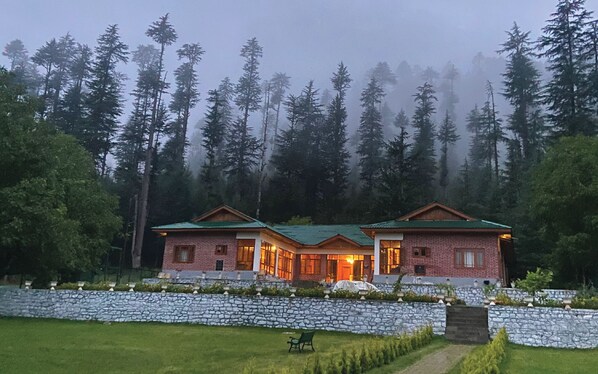 Exterior - Guest House Chandigam (Kupwara)