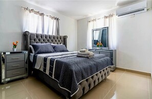 3 chambres, fer et planche à repasser, Wi-Fi