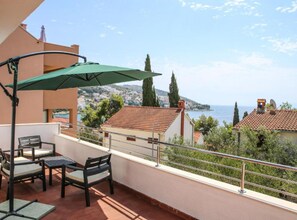 Huoneisto (Two Bedroom Apartment) | Parveke