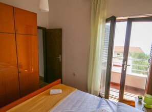Apartamento (Two Bedroom Apartment) | 2 quartos