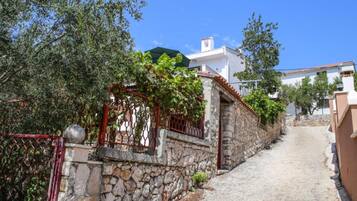 Apartment (Two Bedroom Apartment) | Exterior