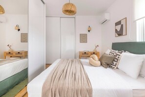 2 habitaciones, escritorio, tabla de planchar con plancha y wifi gratis