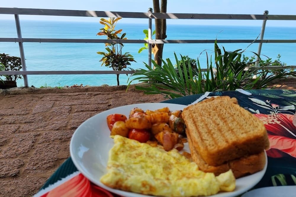 Puthooram Sea View Resort Varkala