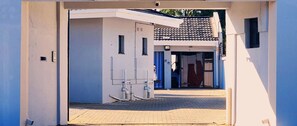 Fachada de la propiedad