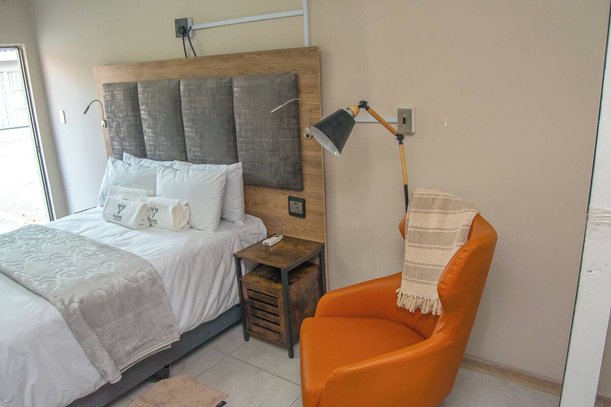 Comfort Double Room | Individually decorated, individually furnished, desk, laptop workspace