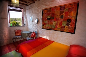 House | 3 bedrooms, iron/ironing board, free WiFi, bed sheets
